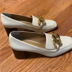 Tory Burch pumps.